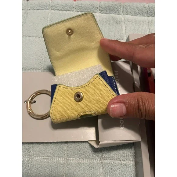 Heyday Earbuds Case Cover Air Pods Pro And Phone Case For iphone 13 Pro Bundle - Picture 5 of 6